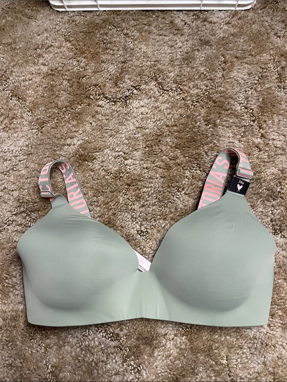Victoria’s Secret Logo Strap T Shirt‎ Lightly Lined Wireless Bra Size 34D